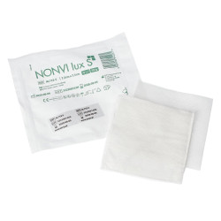 Kompresy włókninowe jałowe Nonvi Lux S 7,5x7,5 cm 4-warstwowe 30g Zarys (25x2 szt.)